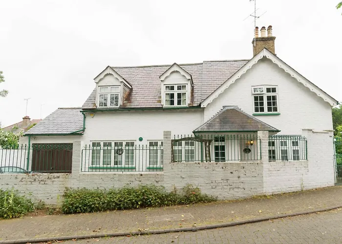 Unique Country Cottage Nr Nature Reserve Sleeps 4